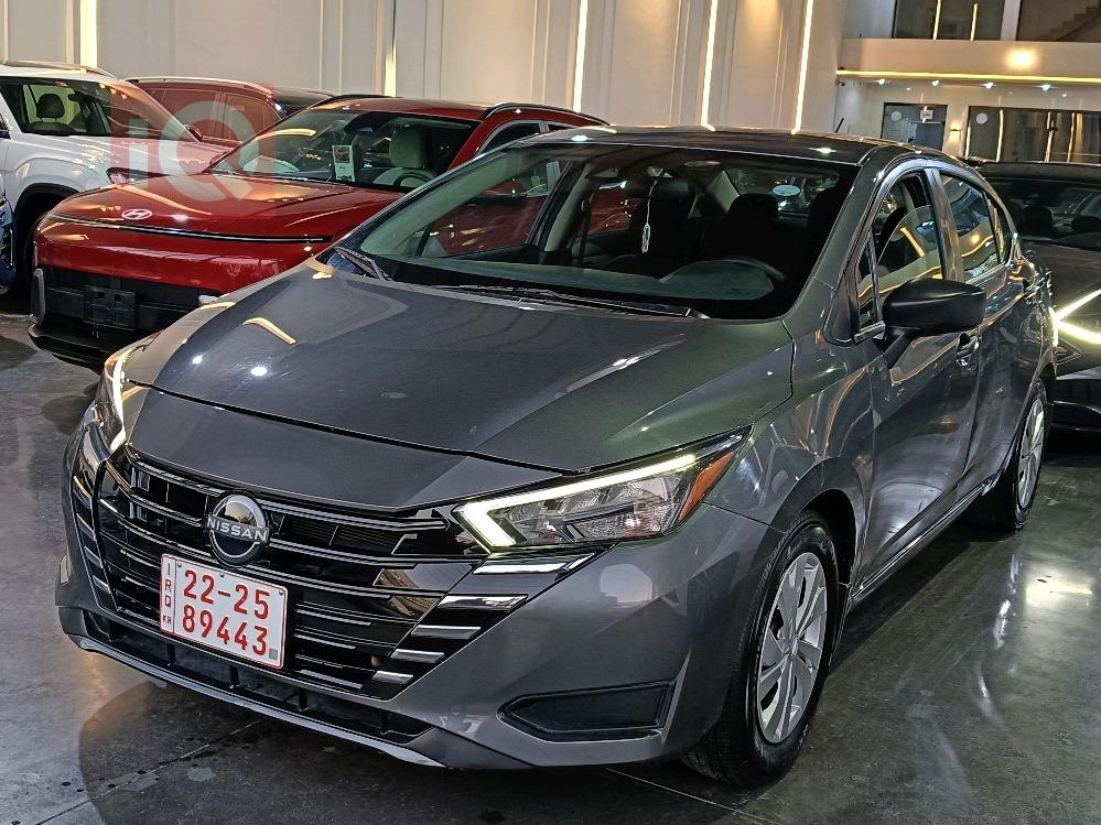 نيسان فيرسا